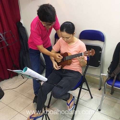 học đàn ukulele ở đâu